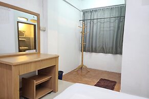 Green Apartment Kaset