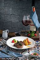 Westlake Pearl Aparthotel & Spa - By Pegasy Group