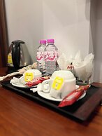 Golden Bakong Boutique