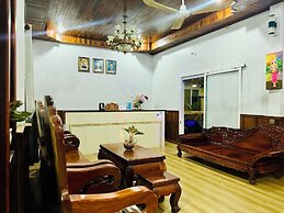 Golden Bakong Boutique