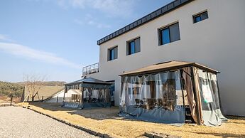 Gapyeong Pinetree Kids Pool Villa