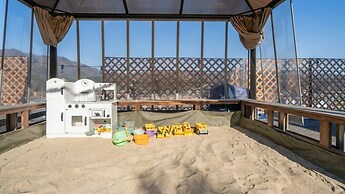 Gapyeong Pinetree Kids Pool Villa