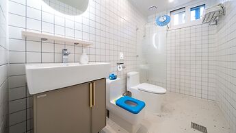 Gapyeong Pinetree Kids Pool Villa