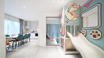 Gapyeong Pinetree Kids Pool Villa