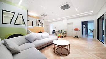 Gapyeong Pinetree Kids Pool Villa