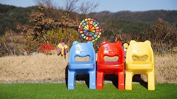 Gapyeong Pinetree Kids Pool Villa