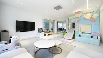 Gapyeong Pinetree Kids Pool Villa