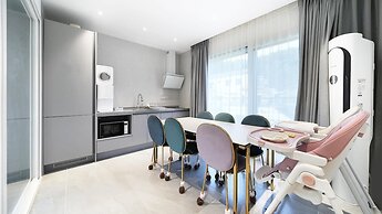 Gapyeong Pinetree Kids Pool Villa