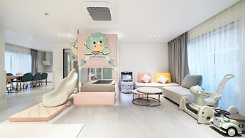 Gapyeong Pinetree Kids Pool Villa