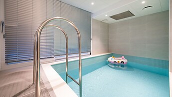 Gapyeong Pinetree Kids Pool Villa
