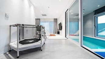 Gapyeong Pinetree Kids Pool Villa