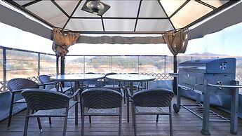 Gapyeong Pinetree Kids Pool Villa