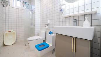 Gapyeong Pinetree Kids Pool Villa