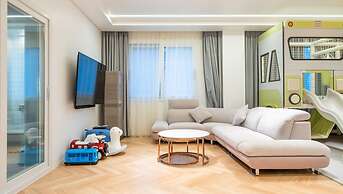 Gapyeong Pinetree Kids Pool Villa