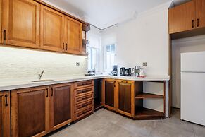 Villa With Spacious Garden in Sapanca