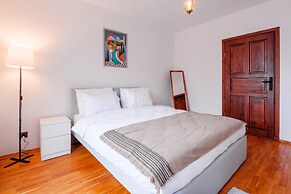 Villa With Spacious Garden in Sapanca