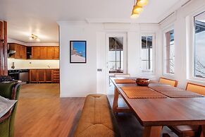 Villa With Spacious Garden in Sapanca