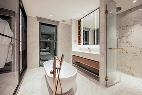 The Metropole Thu Thiem Luxury Vacation