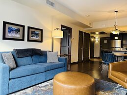 Mountain Retreat - Heated Pool & Hot-tub