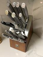 Mountain Retreat - Heated Pool & Hot-tub