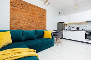 Modern Studio for Two by Renters