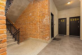 Modern Studio for Two by Renters