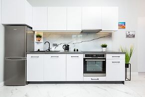 Modern Studio for Two by Renters