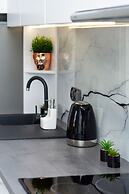 Modern Studio for Two by Renters