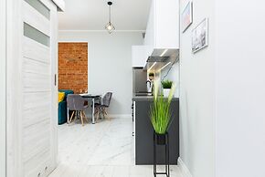 Modern Studio for Two by Renters