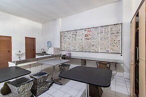 OYO 93433 Bunk Bed Bali