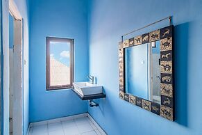 OYO 93433 Bunk Bed Bali