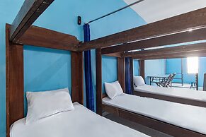 OYO 93433 Bunk Bed Bali