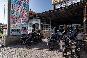 OYO 93433 Bunk Bed Bali