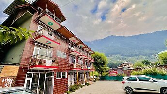 Hotel Manu Vatika Manali