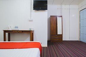 OYO 90037 The 7 Lodge Tambunan