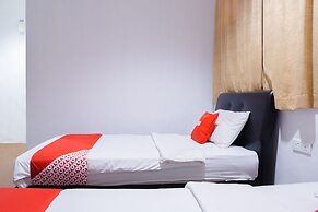 OYO 90037 The 7 Lodge Tambunan