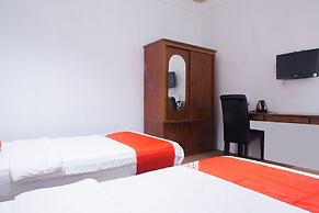 OYO 90037 The 7 Lodge Tambunan