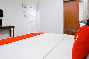 OYO 90037 The 7 Lodge Tambunan