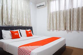 OYO 90037 The 7 Lodge Tambunan