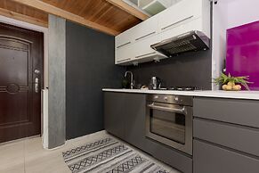 Dream Studio With Mezzanine by Renters