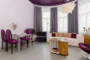 Dream Studio With Mezzanine by Renters