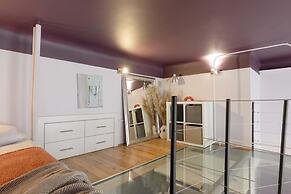 Dream Studio With Mezzanine by Renters