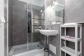 Apartment for 5 People by Renters