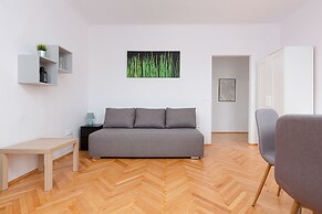 Apartment for 5 People by Renters
