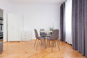 Apartment for 5 People by Renters
