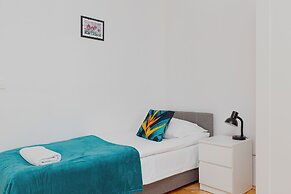 Apartment for 5 People by Renters