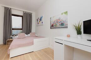 3 Bedroom Apartment by Renters