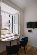 Art Deco Old Town Square Apartments by DuHomes