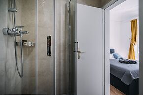 Art Deco Old Town Square Apartments by DuHomes