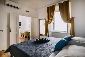 Art Deco Old Town Square Apartments by DuHomes